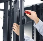 APC - Schneider Electric-AP7530