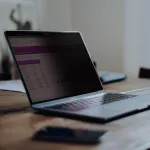 STARTECH-13MAM-PRIVACY-SCREEN