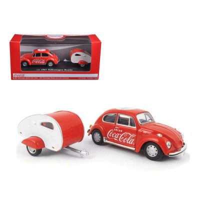 Motorcity Classics 440032 - 1967 Volkswagen Beetle Red with Teardrop Travel Trailer Red 