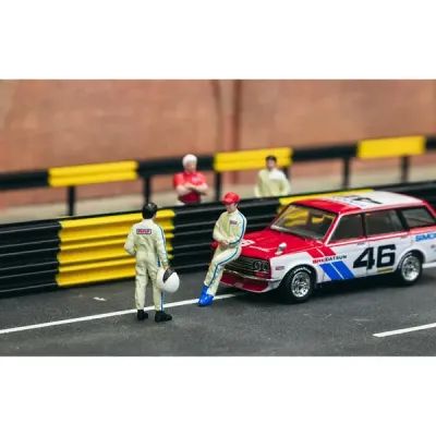 Tarmac Works T64F-006-BRE1 - Race Drivers 4 Piece Diecast Figure Set BRE for 164 Scale Mo