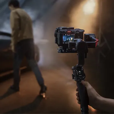 DJI CP.RN.00000346.03 - DJI RS 4 Pro Combo - Advanced Drone and Accessories