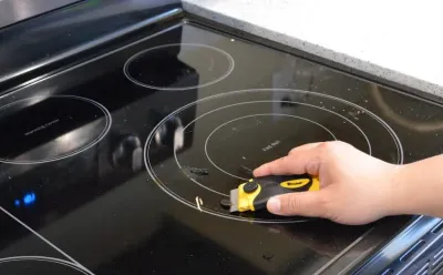 Titan Tool Inc 11039 - Titan 21 pc Heavy Duty Razor Blade Set - Durable & Versatile