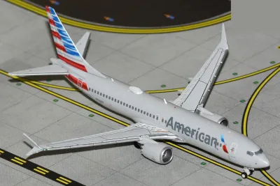 GeminiJets GJAAL2358 - Boeing 737 MAX 8 Commercial Aircraft American Airlines (N326