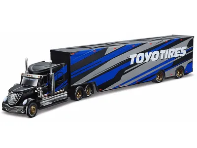 Maisto 12418-TO - International LoneStar Enclosed Car Transporter Toyo Tires B