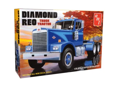AMT AMT1500 - Skill 3 Model Kit Diamond Reo Truck Tractor 125 Scale Model 