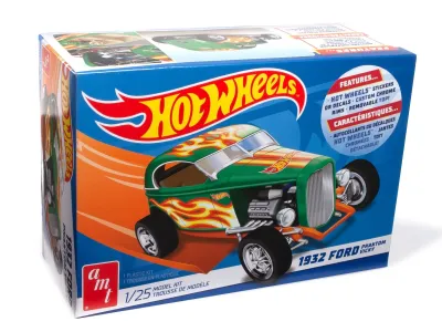 AMT AMT1313M - Skill 2 Model Kit 1932 Ford Phantom Vicky Hot Wheels 125 Sca
