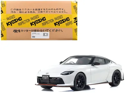 Kyosho KSR18062W - Nissan Fairlady Z NISMO RHD (Right Hand Drive) White with Bl