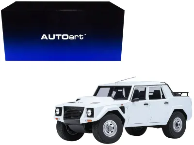 Autoart 74549 - Lamborghini LM002 Bianco Polo Park White 118 Model Car by Au