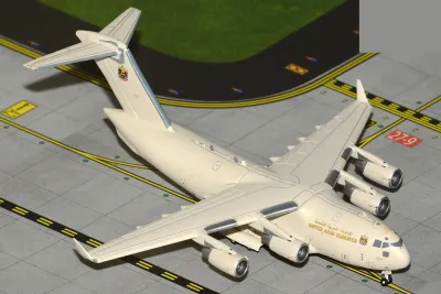 GeminiJets GMUAE159 - Boeing C-17 Globemaster III Transport Aircraft United Arab E